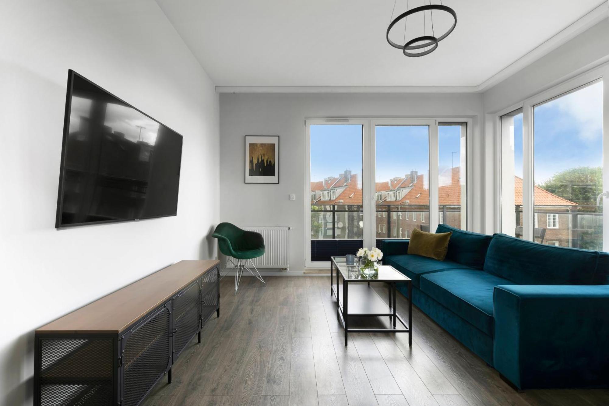 Blue Raven Downtown Apartments กดัญสก์ ภายนอก รูปภาพ